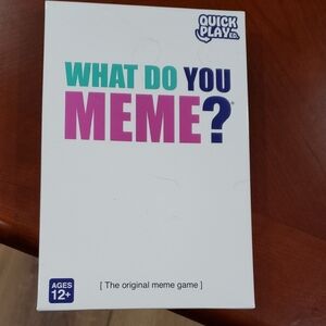 What Do You Meme? Game - White, Blue, Pink